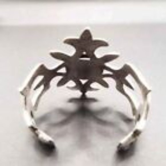 *RARE* NAVAJO EUGENE MITCHELL TURQUOISE 64 GR 999 SILVER SAND CAST BRACELET 4 - Picture 2 of 8